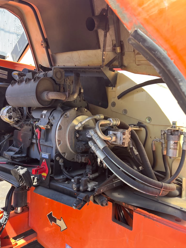 Telescopic Boom Lift - View 2